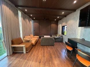 Longwood 3 | Jacuzzi | in Hyderabad by Homeyhuts Vacation rental in Hyderabad