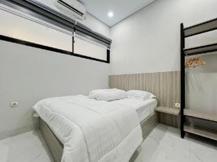 EE 19 Waluyo Homestay Jogja Vacation rental in Special Region of Yogyakarta
