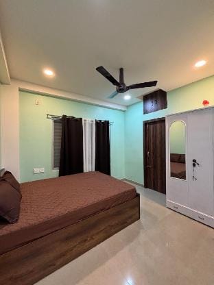 NESTO HOMES: Modern & Cozy 2BHK flat in Siliguri Vacation rental in West Bengal