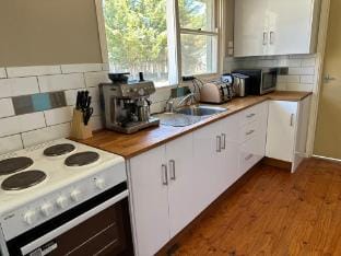 Charming 3 Bedroom Home in Garran, Perfect for Families and Groups Vacation rental in Canberra