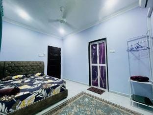Flora Rozel Homestay | Upper Floor Vacation rental in Terengganu, Malaysia
