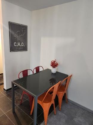 Schicke Ferienwohnung mit Terrasse und Parkplatz  Vacation rental in Bremen