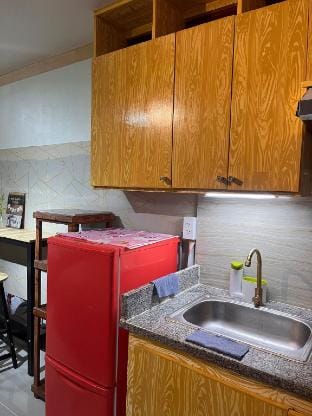 Campville 11, Bohemian Minimalist Vacation rental in Muntinlupa