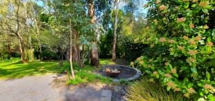 Camellia Grove Retreat Vacation rental in Macedon