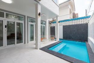 Oak Tree Pool Villa Vacation rental in Patong