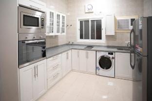 modern & comfy 2 BR suite -205 Vacation rental in Al Madinah Province