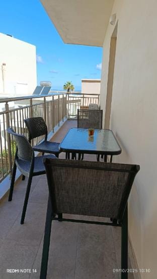New Modern 2 Bd Flat Just Steps to Rethymno Beach Vacation rental in Rethymno