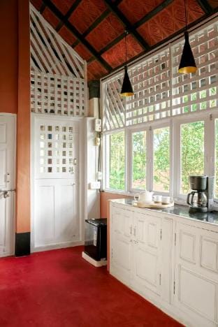 Poomale by Raho Estate View Villa in Coorg Vacation rental in Karnataka