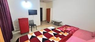 Minimal, Calm Flat in [Area], Great Sleep Vacation rental in Uttar Pradesh