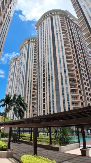 Venice Luxe Urban Pool Retreat | Max 3 adults+Kids Vacation rental in Makati
