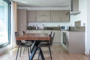 Brand-new contemporary flat in Bermondsey Vacation rental in London Borough of Southwark