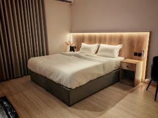 Luxury self check-in hotel apartment Vacation rental in Medina