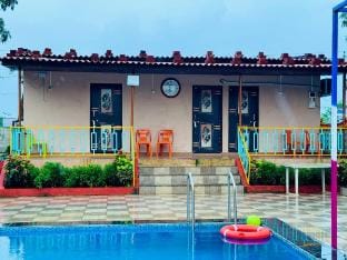 Paradise villa Cabin 1 by Malle Stays Vacation rental in Maharashtra