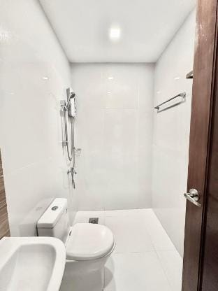 1 Bed, 1 Bath, Full Kitchen unit in Panglao Island Vacation rental in Tagbilaran City