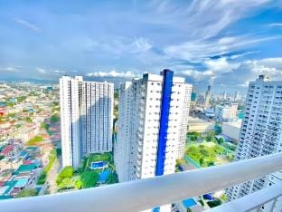 Two-Bedroom in Grass Residences SM North EDSA Vacation rental in Quezon City