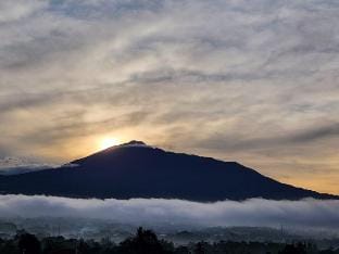 Villa Bilik Asri Mountain View Vacation rental in West Java