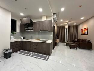 3-bedroom luxury apartment, near the airport, Celadon Vacation rental in Ho Chi Minh City