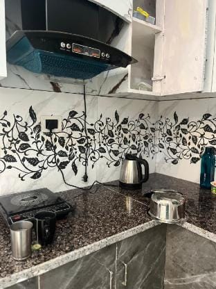 Minimalist Stay | Simple and Airy Vacation rental in Delhi
