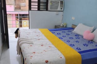 10-mins to Temple| Small Private Room & Bath Vacation rental in India