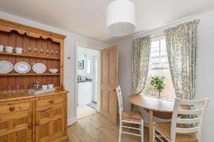 Victorian 2 Bedroom Home near the river Cam Vacation rental in Cambridge