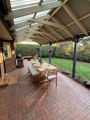 Saltwood Mornington - A Conscious Coastal Retreat Vacation rental in Mornington