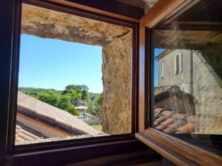 Charming gte in stones Vacation rental in Occitanie