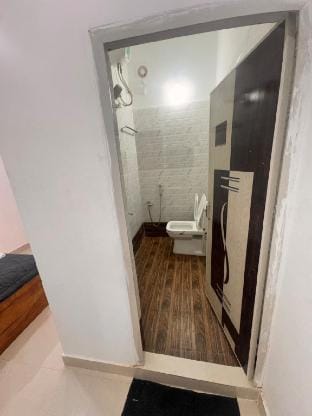 Vibes 7 Single bed room for one guest Vacation rental in Hyderabad