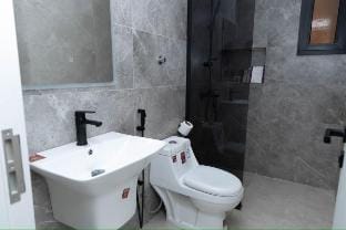 Modern apartment with bedroom and living room Vacation rental in Jeddah