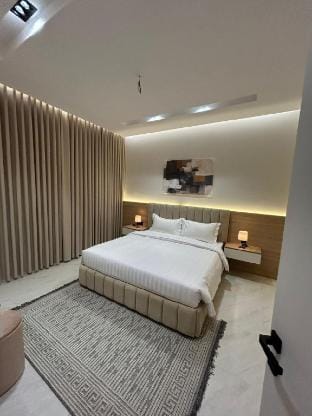Modern apartment with bedroom and living room Vacation rental in Jeddah