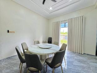 Rumah Mak Anjang - Wifi, 4BR, 9-10Pax Vacation rental in Terengganu, Malaysia