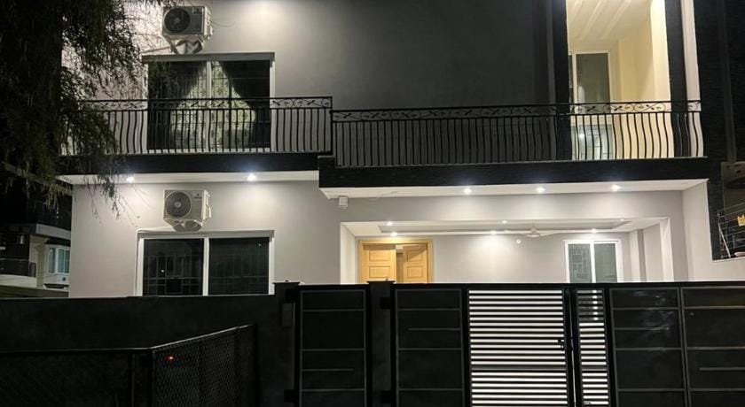 Islamabad Family Lodges Guest House Hotel in Islamabad Capital Territory