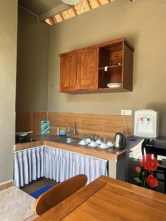 Private Room Near Ubud Monkey Forest Hotel in Abiansemal