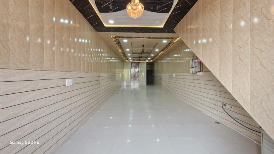 Shree Kalicharan Bhawan Hotel in Uttar Pradesh