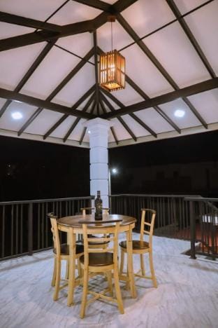 A&J French surf house  Vacation rental in Southern Province