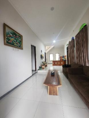 Hasanah Homestay Yogyakarta Vacation rental in Special Region of Yogyakarta