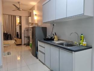 Maritime 10 pax 121  Vacation rental in George Town