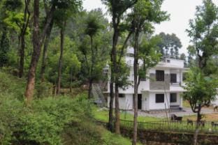 Marayoor 4 bedroom surya homestay Vacation rental in Kerala