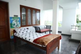(A CLASS )Spacious bed room with attached balcony  Vacation rental in Kerala