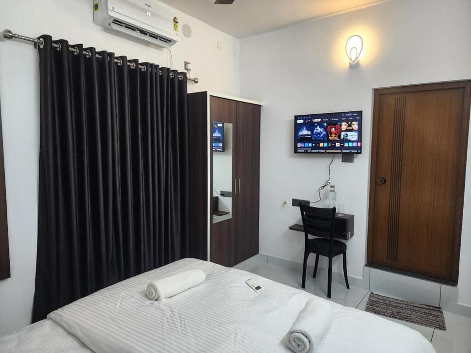 Chooravelil Villa, Adimali - Family Stay Nr Munnar Vacation rental in Kerala