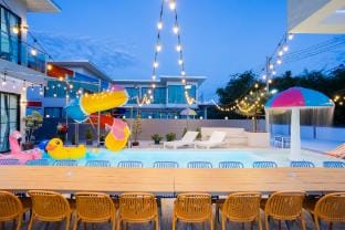 Villa 7 Bedrooms Hotel in Hua Hin District