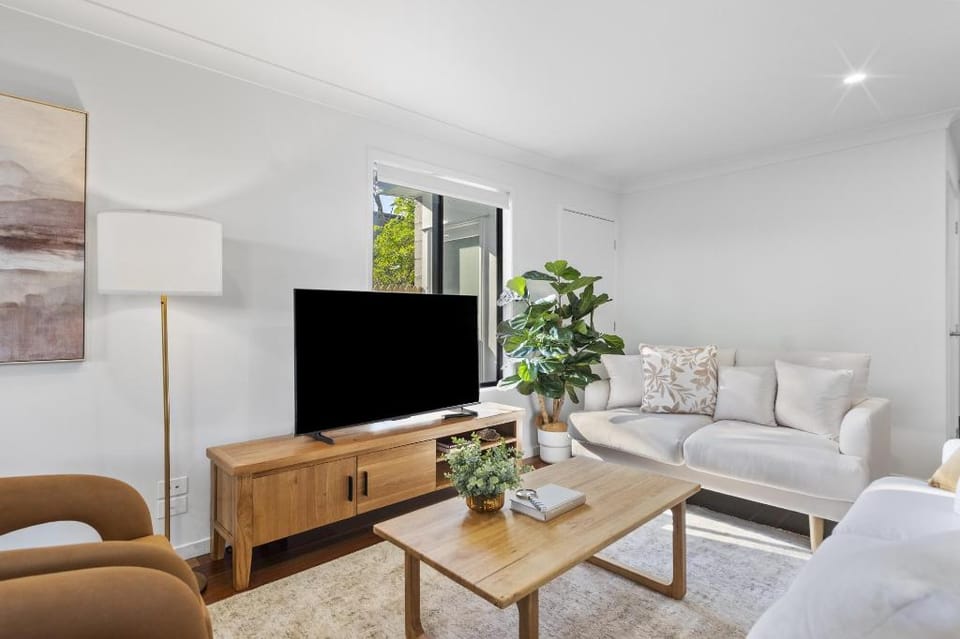 Family Retreat with Garage and Outdoor BBQ Vacation rental in Brisbane