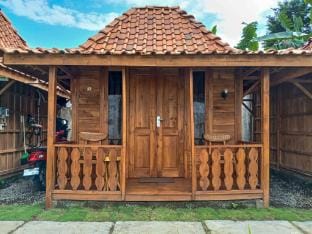 Homestay Klasik Desa Wisata Kasongan RedPartner Hotel in Special Region of Yogyakarta