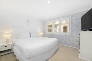 Spacious 4-Bed Home Near Avalon Beach Vacation rental in Pittwater Council