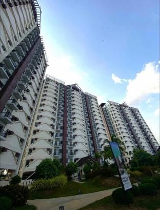 1Bedroom fully furnished @Royal Oceancrest Hotel in Lapu-Lapu City