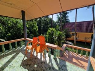 Rim Khao Resort Hotel in Sala Dan