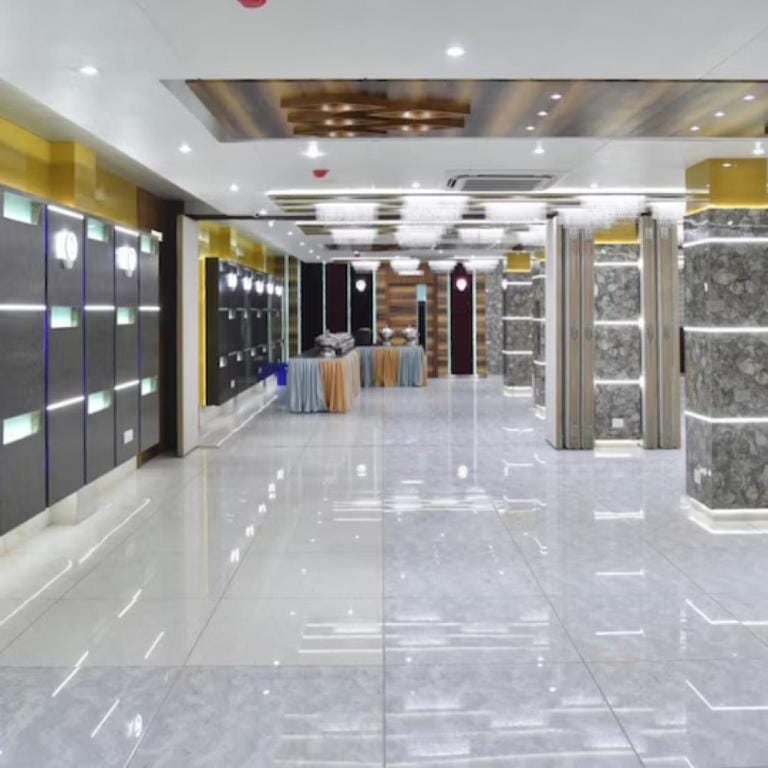 Hotel Royal Palace Shantipura Ahmedabad Gujarat Hotel in Ahmedabad