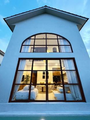 INDAH TULIP Entire 2BR Villa w/Private Pool~Canggu Villa in North Kuta