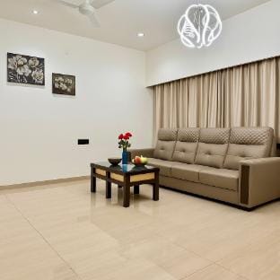 Asmeera Stays 3 BHK Mount Villa with Big Pool Villa in Lonavla