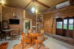 Cottage Deluxe Joglo Lesung Villa in Special Region of Yogyakarta