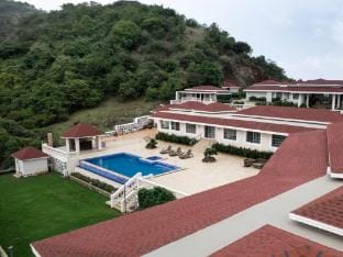 LohonoStays Capri Villa 4 Bedroom  Villa in Lonavla